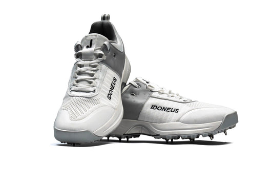VI1 - Cricket Shoe (Batting/ Allrounder)